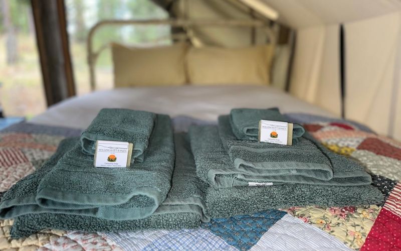 Bluebird wall tent towel sets and soaps