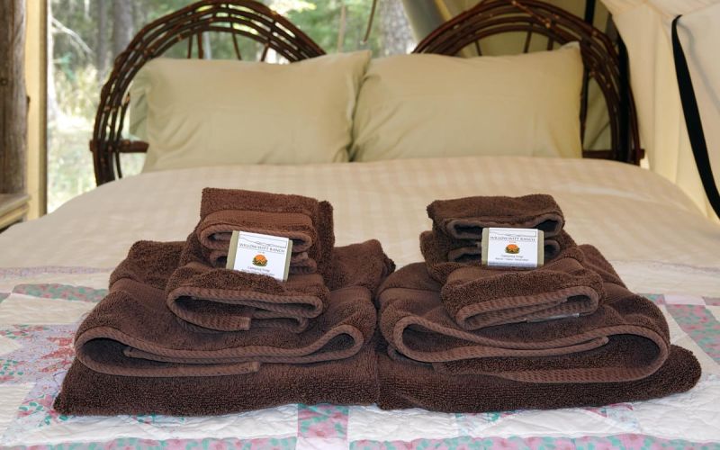 Redwing wall tent towel sets and soaps